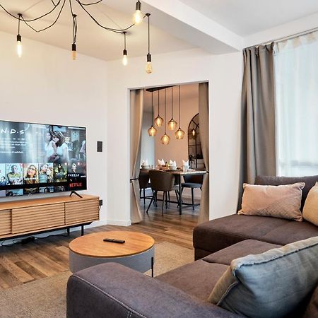 Park Avenue - Design Apartment Friesenstrasse - 4 Pers - Wlan - Netflix - 65 Zoll Tv Cologne Exterior photo