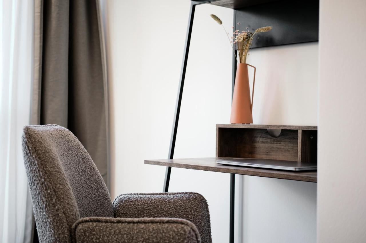 Park Avenue - Design Apartment Friesenstrasse - 4 Pers - Wlan - Netflix - 65 Zoll Tv Cologne Exterior photo